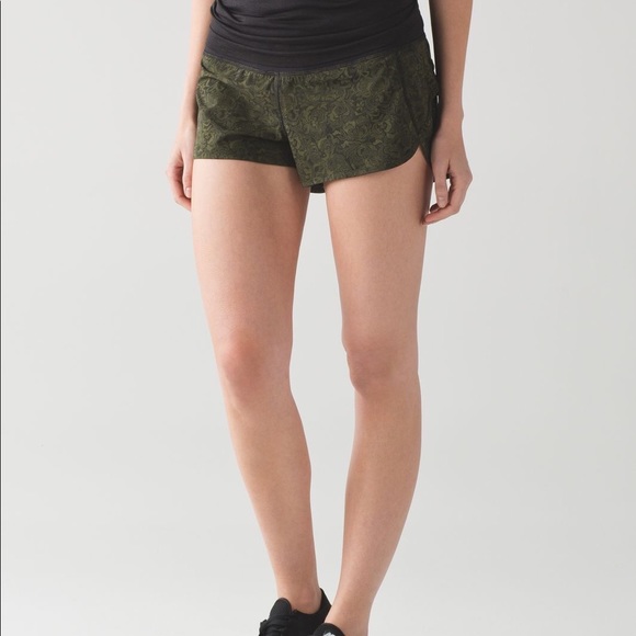 Lululemon Speed Short Size 4 - Picture 9 of 9